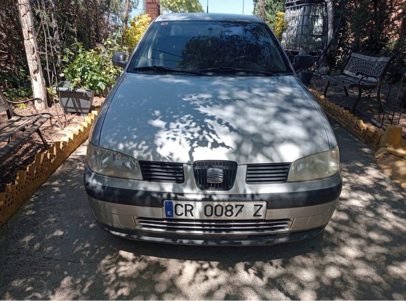 SEAT Cordoba 2000 - foto 1