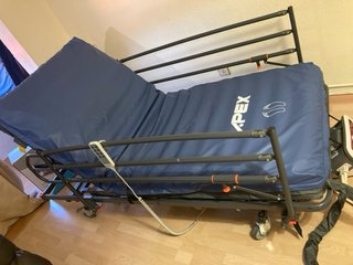 Cama articulada eléctrica en muy buen estado.