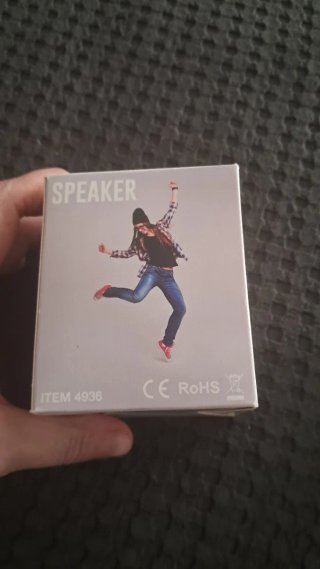 Altavoces Bluetooth Nuevos (Azul y Rojo)