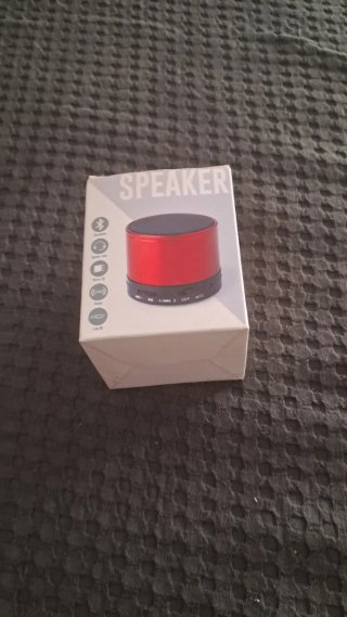 Altavoces Bluetooth Nuevos (Azul y Rojo)