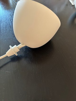 Lámpara colgante blanca con bombilla