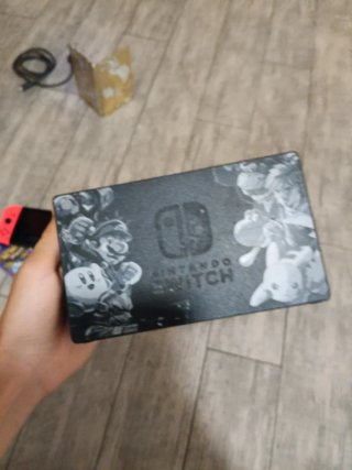 Nintendo Switch + Pokémon Scarlatto + Custodia
