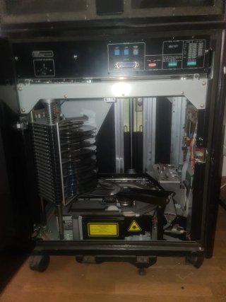 Pioneer LC-V20-K Video Disc Autochanger