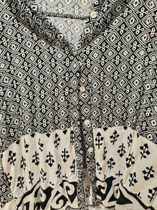 Camisa étnica estampada