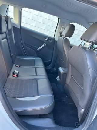 Peugeot 2008 2015