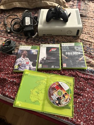 Xbox 360 + 5 Juegos