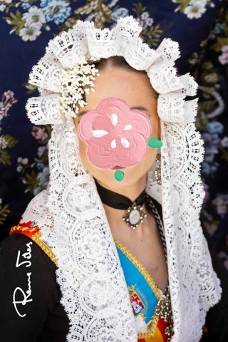 Mantilla Novia Alicantina Blanca y delantal