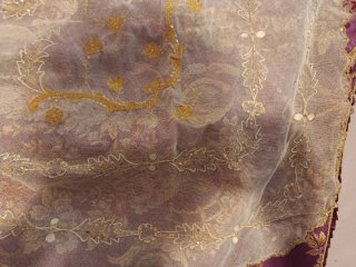 Traje de Fallera Morado y Dorado