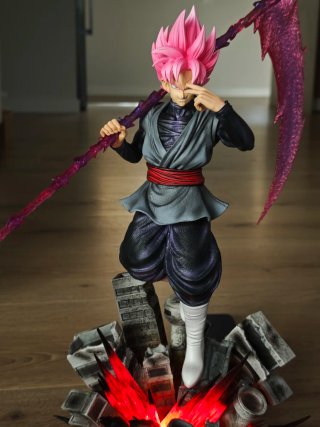 Figura Goku Black Rosé JT 45cm LED