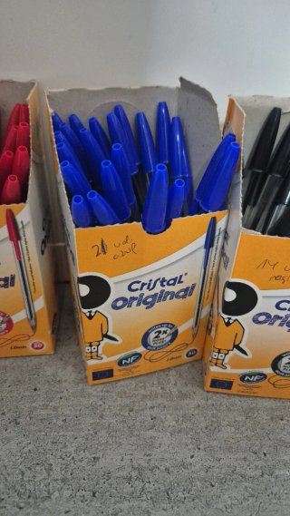 Cartoleria in liquidazione: penne BIC e Pilot