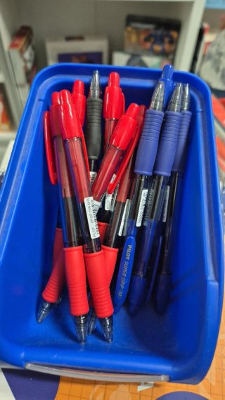 Cartoleria in liquidazione: penne BIC e Pilot