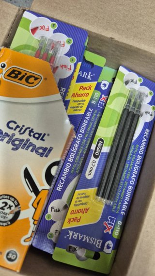 Cartoleria in liquidazione: penne BIC e Pilot