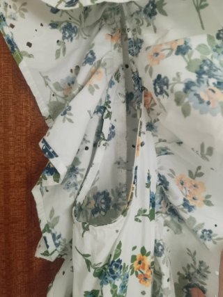 Vestido Zara floral blanco