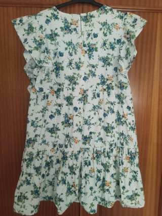 Vestido Zara floral blanco