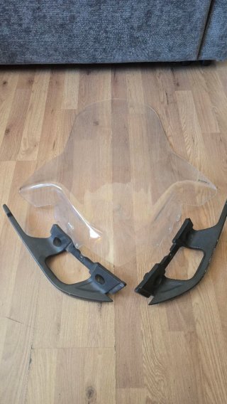 Piezas de moto - Carenado y parabrisas