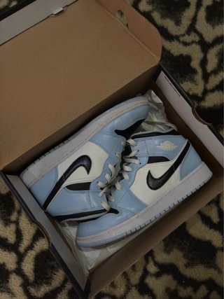Zapatillas Nike Air Jordan 1 Mid, Streetwear