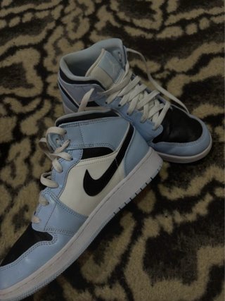 Zapatillas Nike Air Jordan 1 Mid, Streetwear