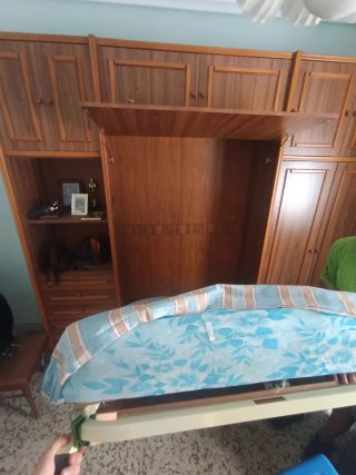 Armario modular madera 2.4m alto x 2.7m ancho