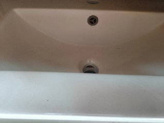 Mueble de baño con lavabo integrado