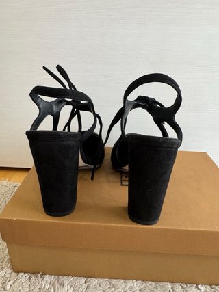 Zapatos Zara T 36 Destalonados Negro