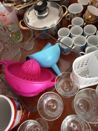 * Lote vajilla, vasos y menaje cocina