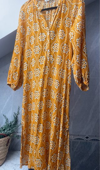Vestido largo Zara estampado amarillo