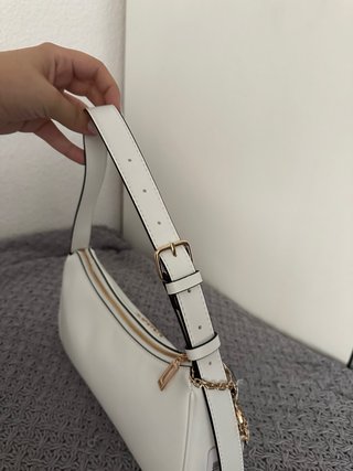 Bolso Elegante Guess Blanco y Dorado - Nuevo