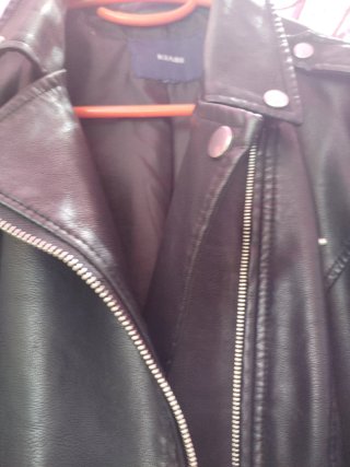 Chaqueta de piel, talla L, unixes, perfecto estado