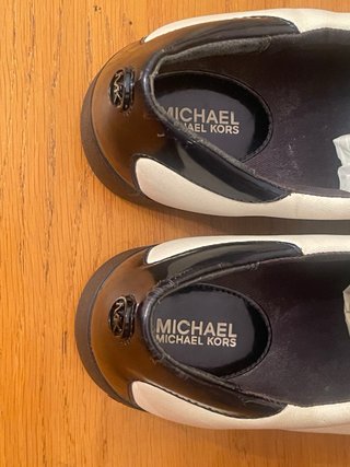 MICHAEL KORS - zapatillas piel y charol 39