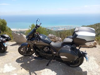Moto Custom Negra