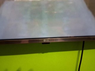 Televisor Smart TV,32"ni un año,pon tu el precio