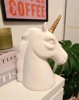 Lote: Figura/hucha Unicornio, Vela y Bandejas Cact