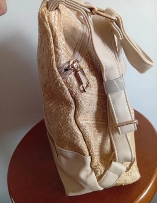 Bolso mochila beige