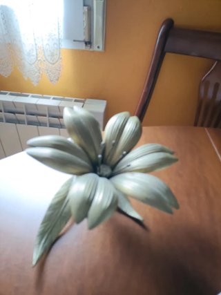 Cenicero Vintage Flor Metal Dorado