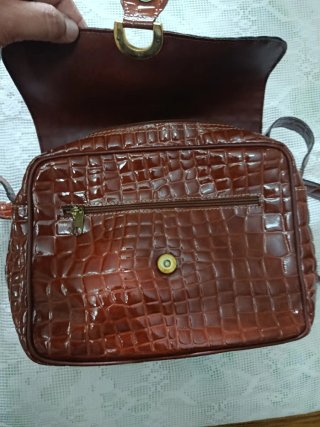 Bolso marrón efecto piel cocodrilo