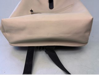 RAINS Zaino Roll Top Impermeabile Beige