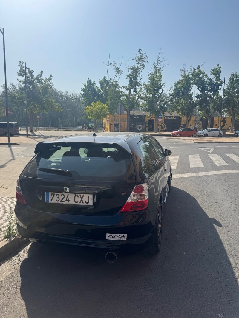 Honda Civic 2004 - foto 1