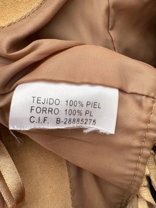 Top halter estilo hippie con flecos