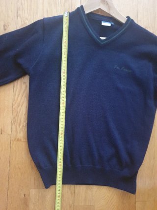Jersey azul cuello pico