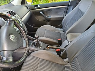 Volkswagen Golf V 1.9 TDI 105 CV, año 2007