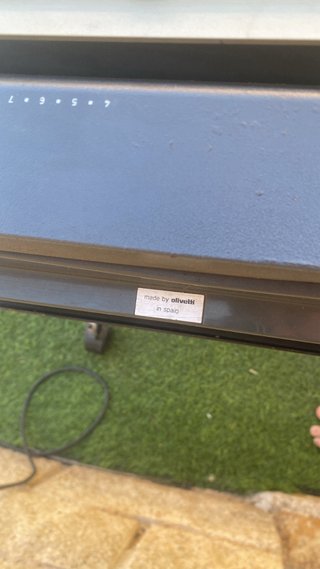 Máquina de escribir Olivetti Linea 98