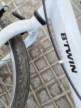 Bicicleta infantil Btwin blanca