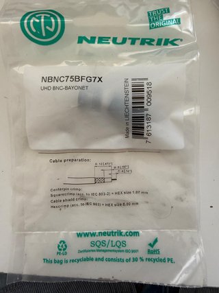 13 Conectores BNC UHD Neutrik NBNC75BFG7X
