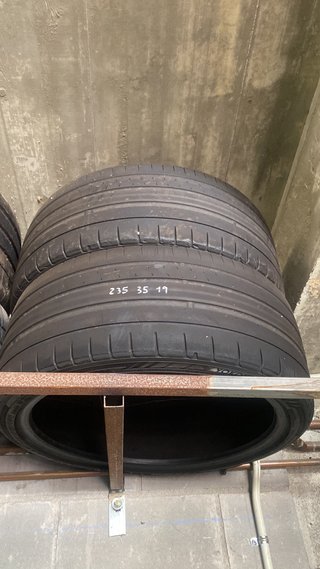 Neumáticos 235/35 R19