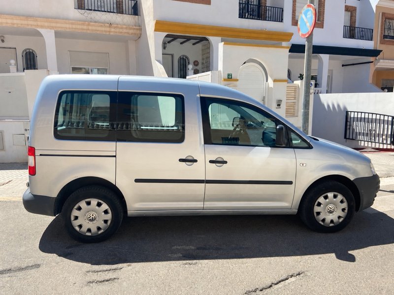 Volkswagen Caddy 1.9TDi - foto 1