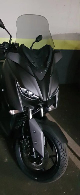 Yamaha XMAX 300 ABS (2018) - 10.000 km ¡Impecable!
