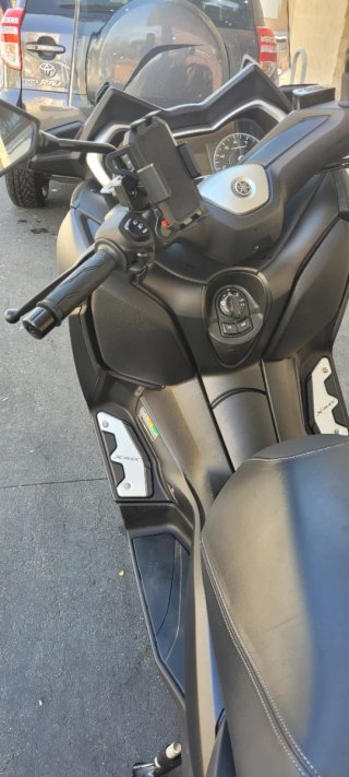 Yamaha XMAX 300 ABS (2018) - 10.000 km ¡Impecable!
