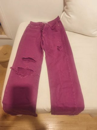 Pantalón vaquero rosa/morado roto