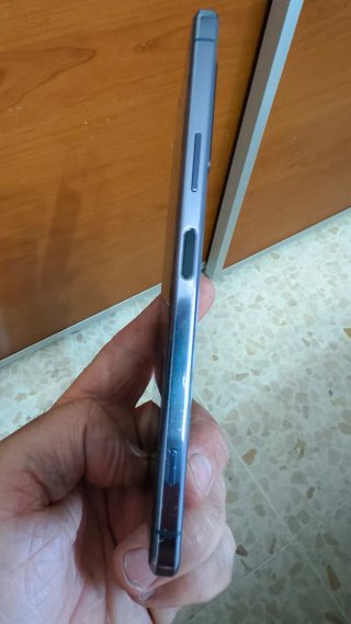 Sony Xperia 1 II plata