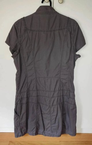 Vestido camisero estilo militar